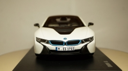 BMW I8, Paragon 1:18