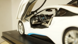 BMW I8, Paragon 1:18