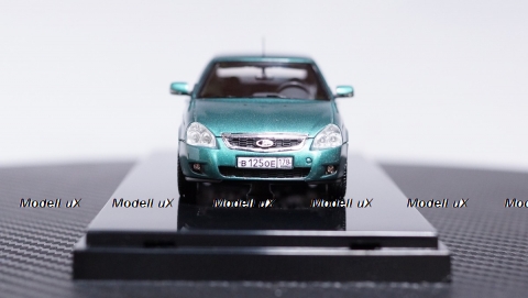ВАЗ 2170 Priora Седан 2014 г. зелено-синий, 221706, DiP Models 1:43