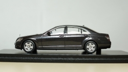 Mercedes S500 W221, Spark 1:43