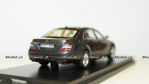 Mercedes S500 W221, Spark 1:43