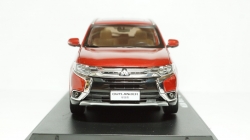 Mitsubishi Outlander 2015, Paudi 1:18