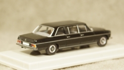 Mercedes 220 D long V 114/115 black, Brekina 1:87 