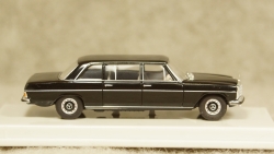 Mercedes 220 D long V 114/115 black, Brekina 1:87 