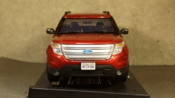 Ford Explorer XLT dark red, MotorMax 1:18