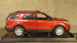Ford Explorer XLT dark red, MotorMax 1:18