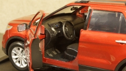 Ford Explorer XLT dark red, MotorMax 1:18