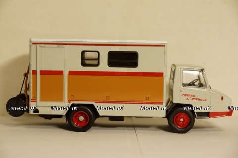 Berliet Stradair 50 1968 IXO 1:43
