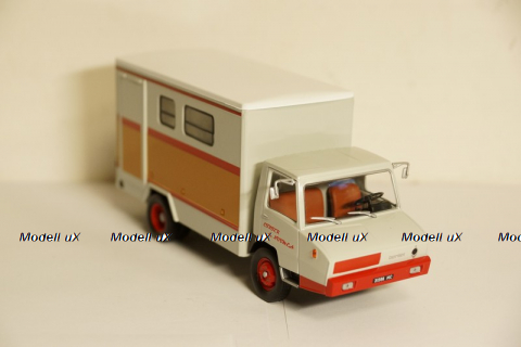 Berliet Stradair 50 1968 IXO 1:43