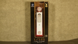 Бензоколонка, Chevrolet Corvette automatisch, Lucky Die Cast 1:18