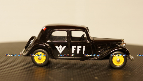 Citroen Traction 11, Legere 1944