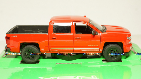 Chevrolet Silverado red, Welly 1:24