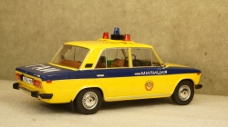 ВАЗ 2106 Милиция СССР, A-1800246, Triple9 1:18