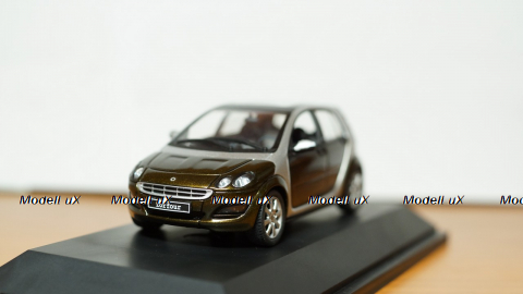 Smart Forfour 1.5 green, Schuco 1:43