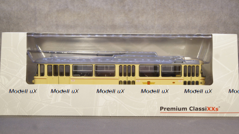 Skoda 9tr beige/red Potsdam, Premium Classixxs 1:43 PCL47065