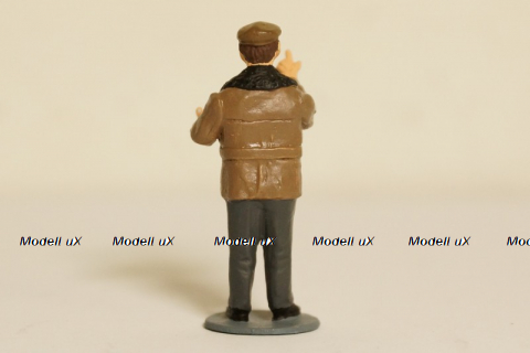 Фигурка Мкртчян Артель "Universal" 1:43