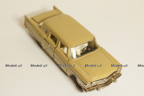 Газ 13 Чайка, бежевый 