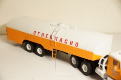 КРАЗ 258 с полуприцепом цистерной ТЗ-22 Аэрофлот, SSM7027 1:43