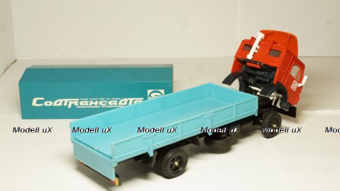 КАМАЗ 5325 Совтрансавто красный/голубой