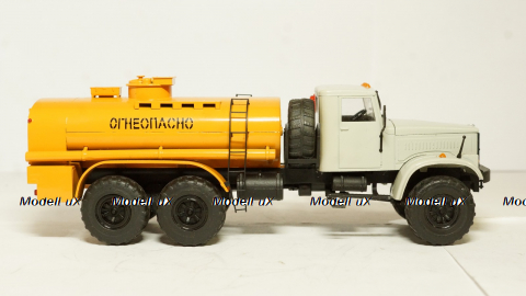 Краз 255 топливозаправщик в коробке, Саратов 1:43