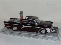 Газ 13 Чайка киносъемочная, Мастерская Гулак 1:43