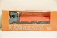 Камаз 5320, резиновые колеса 