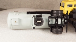 МАЗ 5337 1978г. с п/прицепом цементовоз ТЦ-15 , Viko models 1:43