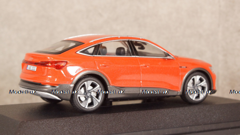 Audi E-tron Sportback Catalunya Red, IScale 1:43