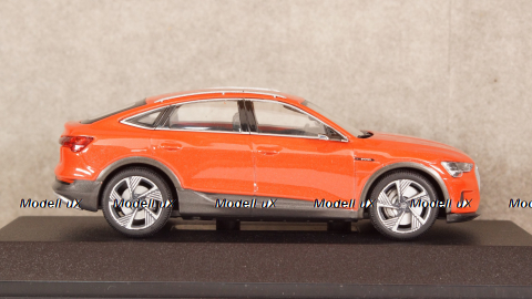Audi E-tron Sportback Catalunya Red, IScale 1:43