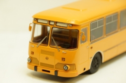 ЛИАЗ 677М городской автобус, SSM 1:43 