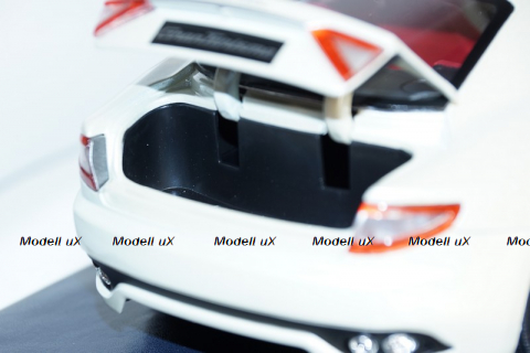 Maserati GranTurismo, Mondo Motors 1:18