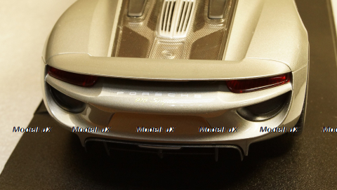 Porsche 918 Spyder 2011 silver, 18051, Welly 1:18
