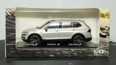 Volkswagen VW Teramont 2017 1:43