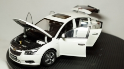 Chevrolet Cruze 1:18, Paudi 1:18
