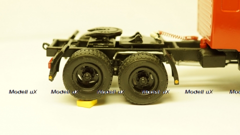 Зил 13305 тягач 1993г. красный, Skifavto 1:43