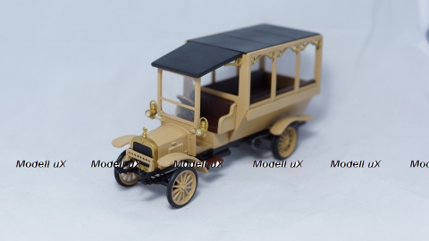 Руссо Балт автобус, Артель "Universal" 1:43 