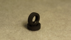 Шина передняя Kormoran 315/70 R 22,5, 1:43 MW192