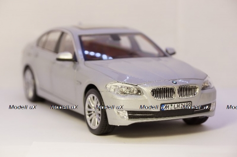 BMW 550i F10 sedan 2010 1:18