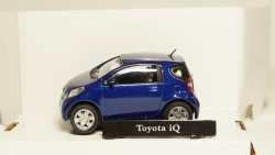 Toyota iQ синяя, Cararama 1:43