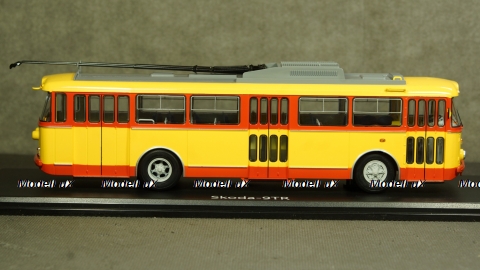 Троллейбус Skoda-9TR, 1961, красно-жёлтый, SSM4041, SSM 1:43