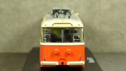 Троллейбус Skoda-9TR, 1961, красно-бежевый, SSM4044, SSM 1:43