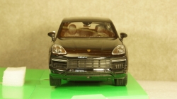 Porsche Cayenne Turbo black, 24092, Welly 1:24