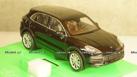 Porsche Cayenne Turbo black, 24092, Welly 1:24