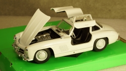 Mercedes 300 SL (W198) white, 24064, Welly 1:24