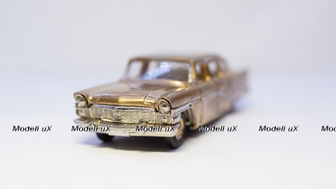 Газ 13 Чайка, 1:43