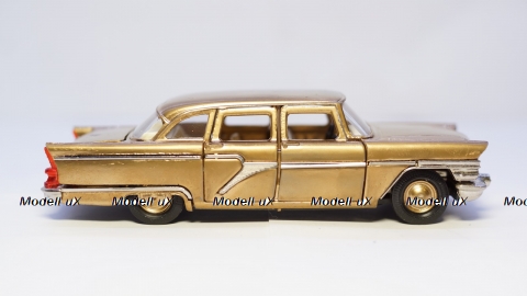 Газ 13 Чайка, 1:43