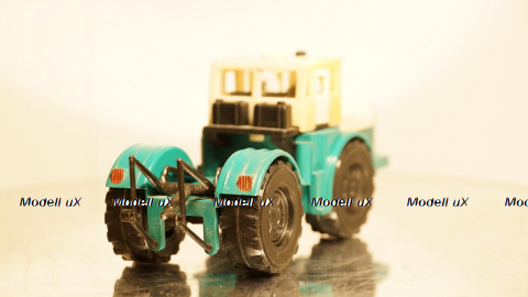 К 700 Кировец, голубой 