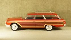 Ford Country Squire with roof railing 1960 red, 18074, Model Car Group 1:18