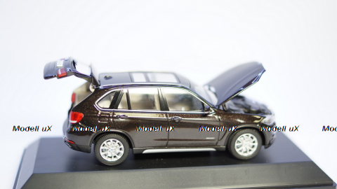 BMW X5 Series F 15, Paragon 1:43