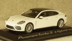 Porsche Panamera Turbo S E-Hybrid Executive G2 white, Herpa 1:43